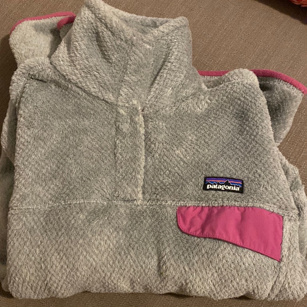 Patagonia pullover!